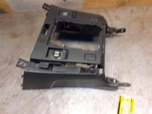 Gebruikte Middenconsoles Suzuki Grand Vitara II (JT) 2.0 16V Prijs € 19,99 Margeregeling aangeboden door Yellow Parts