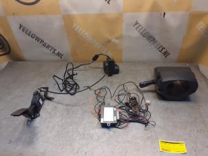 Gebruikte Tempomaat Suzuki Grand Vitara II (JT) 2.0 16V Prijs € 99,00 Margeregeling aangeboden door Yellow Parts