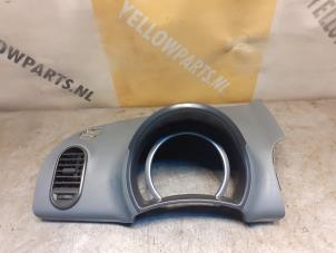 Gebruikte Dashboardlijst Suzuki Splash 1.0 12V Prijs € 27,50 Margeregeling aangeboden door Yellow Parts