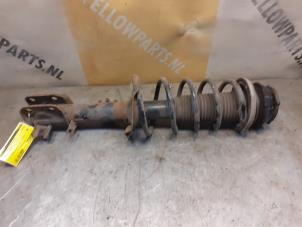 Gebruikte Mac Phersonpoot rechts-voor Suzuki SX4 (EY/GY) 1.6 16V VVT Comfort,Exclusive Autom. Prijs € 59,99 Margeregeling aangeboden door Yellow Parts