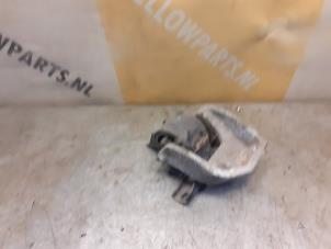 Gebruikte Motorsteun Suzuki SX4 (EY/GY) 1.6 16V VVT Comfort,Exclusive Autom. Prijs € 34,99 Margeregeling aangeboden door Yellow Parts