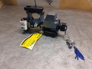 Gebruikte Sleutel + Contactslot Suzuki Swift (ZA/ZC/ZD1/2/3/9) 1.3 VVT 16V Prijs € 50,00 Margeregeling aangeboden door Yellow Parts