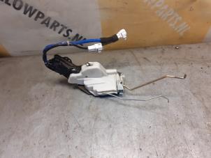 Gebruikte Deurslot Mechaniek 4Deurs links-voor Suzuki Wagon-R+ (RB) 1.3 16V Prijs € 44,95 Margeregeling aangeboden door Yellow Parts