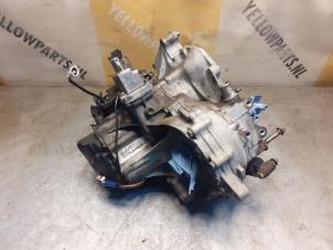 Gebruikte Versnellingsbak Suzuki Swift (SF310/413) 1.3i 16V 5-Drs. Prijs € 225,00 Margeregeling aangeboden door Yellow Parts