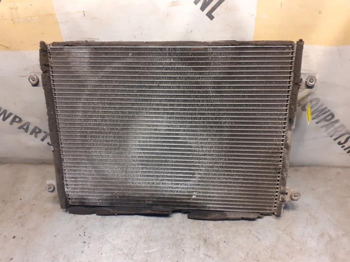 Airco Condensor van een Suzuki Grand Vitara I (FT/GT/HT) 2.0 16V 2005