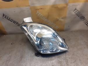 Gebruikte Rechter Koplamp Suzuki Swift (ZA/ZC/ZD1/2/3/9) 1.3 VVT 16V Prijs € 49,00 Margeregeling aangeboden door Yellow Parts