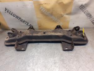 Gebruikte Motorbalk Suzuki Grand Vitara I (FT/GT/HT) 2.0 16V Prijs € 149,00 Margeregeling aangeboden door Yellow Parts