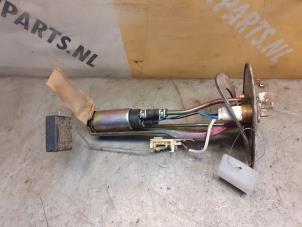 Gebruikte Benzinepomp Suzuki Grand Vitara I (FT/GT/HT) 2.0 16V Prijs € 44,95 Margeregeling aangeboden door Yellow Parts