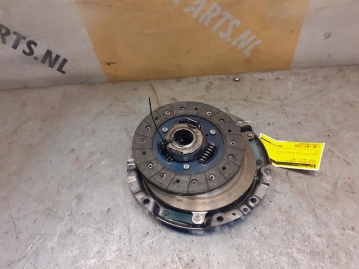 Gebruikte Koppelingsset (compleet) Suzuki Swift (SF310/413) 1.0 Prijs € 34,99 Margeregeling aangeboden door Yellow Parts