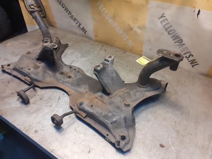 Subframe van een Suzuki SX4 (EY/GY) 1.6 16V VVT Comfort,Exclusive Autom. 2006
