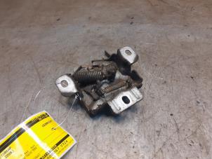 Gebruikte Motorkap Slotmechaniek Suzuki SX4 (EY/GY) 1.6 16V VVT Comfort,Exclusive Autom. Prijs € 29,99 Margeregeling aangeboden door Yellow Parts