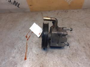 Gebruikte Servopomp Suzuki Grand Vitara II (JT) 2.0 16V Prijs € 199,00 Margeregeling aangeboden door Yellow Parts
