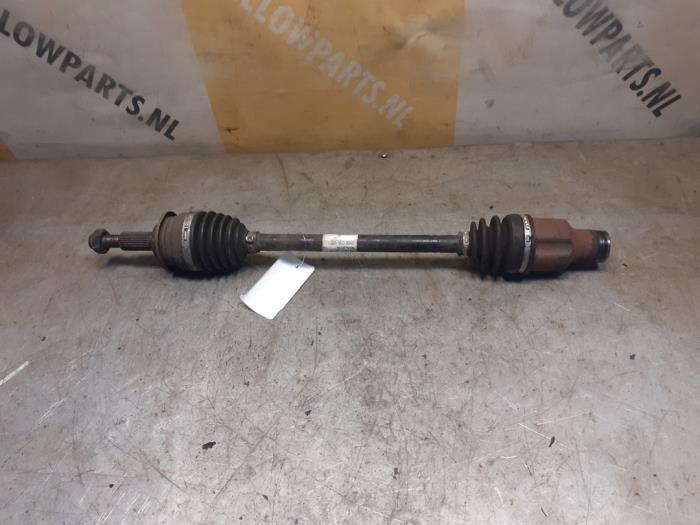 Gebruikte Steekas rechts-voor Suzuki Swift (ZA/ZC/ZD1/2/3/9) 1.5 VVT 16V Prijs € 49,99 Margeregeling aangeboden door Yellow Parts