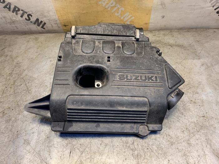 Gebruikte Luchtfilterhuis Suzuki Celerio (LF) 1.0 12V Prijs € 44,99 Margeregeling aangeboden door Yellow Parts