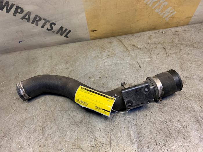 Gebruikte Intercooler Slang Suzuki Grand Vitara II (JT) 1.9 DDiS Prijs € 49,99 Margeregeling aangeboden door Yellow Parts