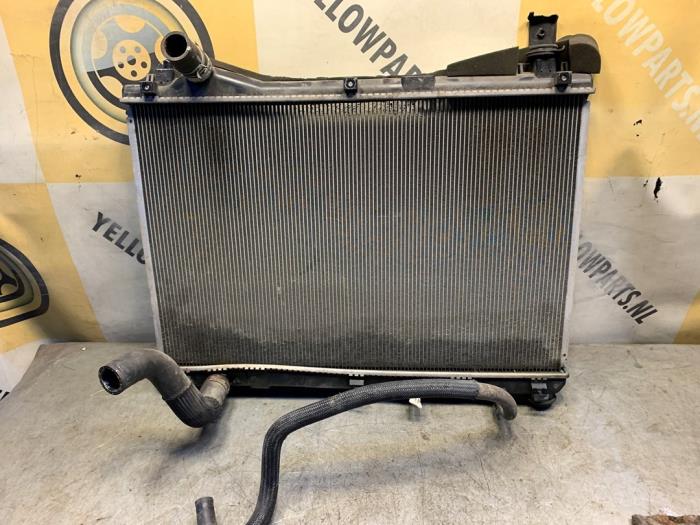 Gebruikte Radiateur Suzuki Grand Vitara II (JT) 1.9 DDiS Prijs € 89,99 Margeregeling aangeboden door Yellow Parts