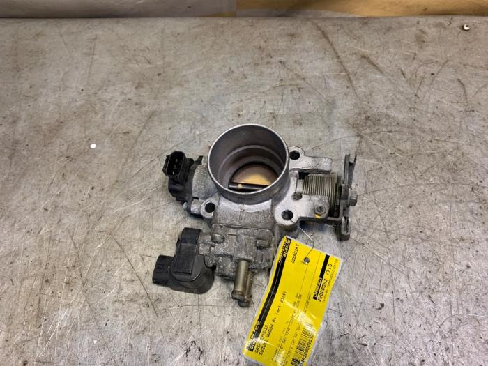 Gasklephuis van een Suzuki Wagon-R+ (RB) 1.3 16V 2004