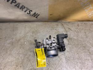 Gasklephuis van een Suzuki Wagon-R+ (RB) 1.3 16V 2004
