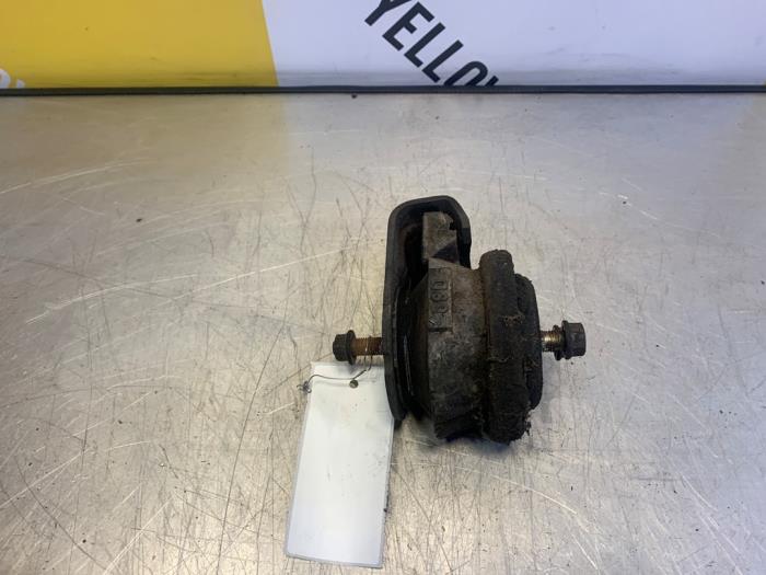 Gebruikte Motorsteun Suzuki Grand Vitara I (FT/GT/HT) 2.0 TDI Prijs € 44,95 Margeregeling aangeboden door Yellow Parts