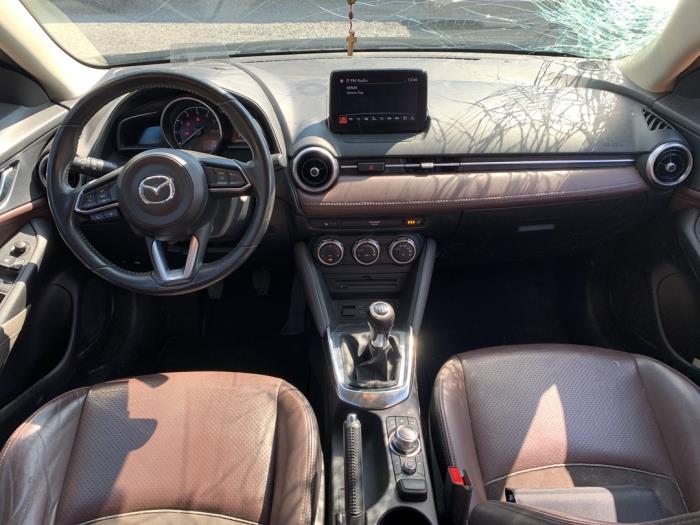 Gebruikte Display Interieur Mazda CX-3 (DJ/DK) 2.0 SkyActiv-G 120 Prijs € 349,00 Margeregeling aangeboden door Yellow Parts