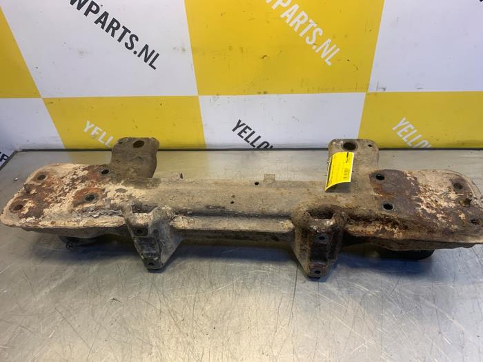 Gebruikte Motorbalk Suzuki Grand Vitara I (FT/GT/HT) 2.0 TDi II Prijs € 124,95 Margeregeling aangeboden door Yellow Parts