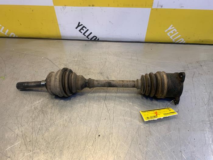 Usados Aandrijfas links-voor Suzuki Grand Vitara I (FT/GT/HT) 2.0 TDi II Precio € 49,99 Norma de margen ofrecido por Yellow Parts