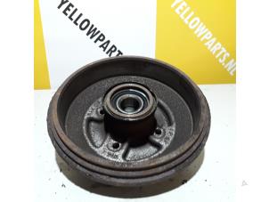 Gebruikte Remtrommel achter Suzuki Splash 1.0 12V Prijs € 25,00 Margeregeling aangeboden door Yellow Parts