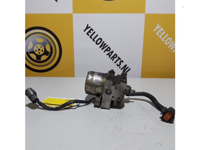 Gebruikte ABS Pomp Suzuki Baleno (GC/GD) 1.8 16V Prijs € 50,00 Margeregeling aangeboden door Yellow Parts