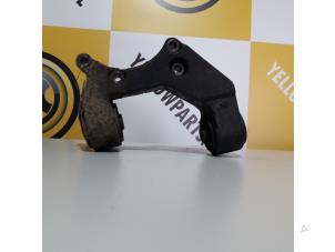 Gebruikte Cardan steun Suzuki Grand Vitara II (JT) 1.9 DDiS Prijs € 19,99 Margeregeling aangeboden door Yellow Parts