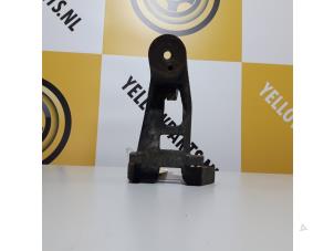 Gebruikte Motorsteun Suzuki Grand Vitara I (FT/GT/HT) 2.0 TDi II Prijs € 25,00 Margeregeling aangeboden door Yellow Parts