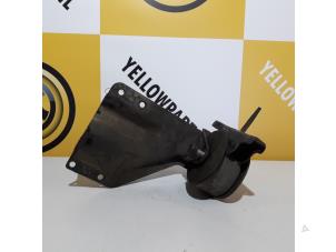 Gebruikte Motorsteun Suzuki Baleno (GA/GB) 1.3 GL Prijs € 20,00 Margeregeling aangeboden door Yellow Parts