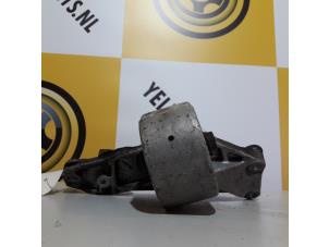 Gebruikte Motorsteun Suzuki Baleno (GC/GD) 1.8 16V Prijs € 20,00 Margeregeling aangeboden door Yellow Parts