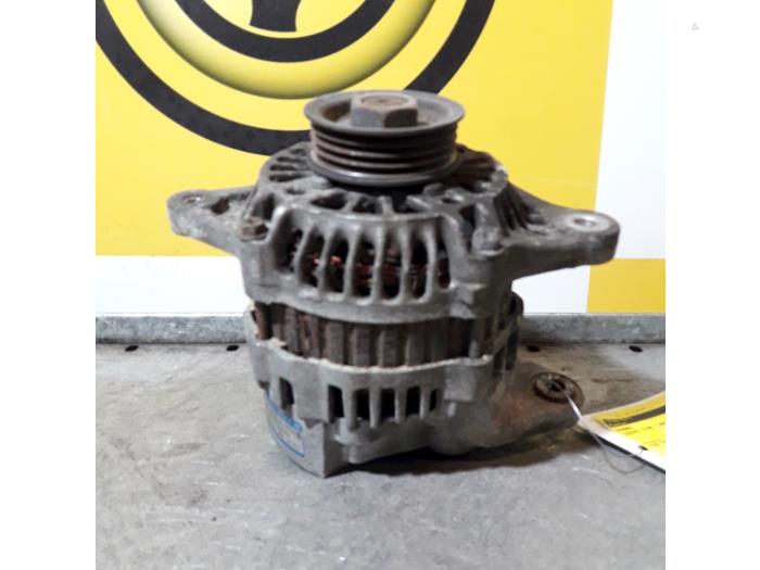 Gebruikte Dynamo Suzuki X-90 (SZ416) 1.6 16V 4x4 Prijs € 55,00 Margeregeling aangeboden door Yellow Parts