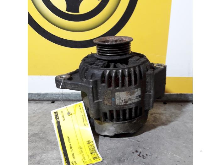 Gebruikte Dynamo Suzuki Grand Vitara I (FT/GT/HT) 2.0 16V Prijs € 49,00 Margeregeling aangeboden door Yellow Parts