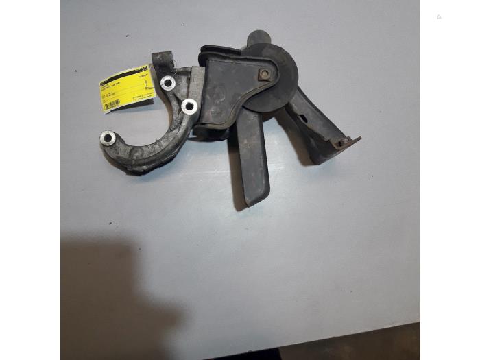 Gebruikte Motorrubber Suzuki Swift (ZA/ZC/ZD1/2/3/9) 1.5 VVT 16V Prijs € 25,00 Margeregeling aangeboden door Yellow Parts