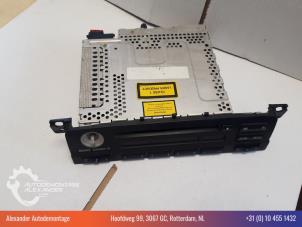 Gebruikte CD Speler BMW 3 serie (E46/4) 316i 16V Prijs € 103,00 Margeregeling aangeboden door Alexander Autodemontage