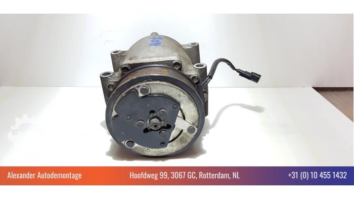 Gebruikte Aircopomp Ford Fiesta 6 (JA8) 1.4 TDCi Van Prijs € 100,00 Margeregeling aangeboden door Alexander Autodemontage