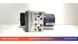 Gebruikte ABS Pomp Volkswagen Passat (3C2) 2.0 TDI 16V 140 Prijs € 50,00 Margeregeling aangeboden door Alexander Autodemontage