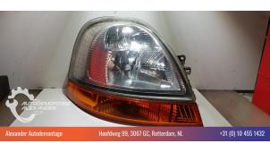 Gebruikte Koplamp rechts Renault Master II (FD/HD) 2.8 dTi Prijs € 45,00 Margeregeling aangeboden door Alexander Autodemontage