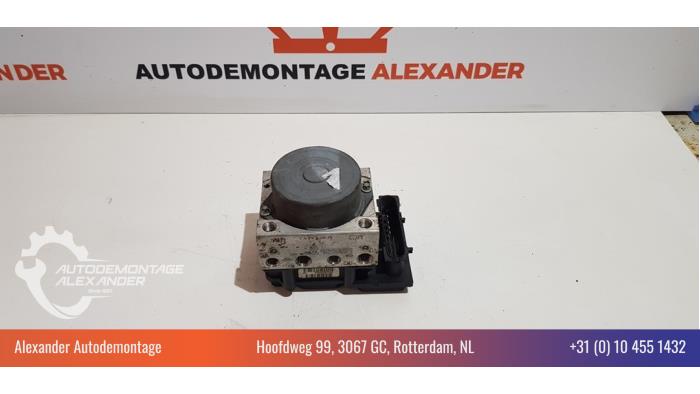 Gebruikte ABS Pomp Renault Megane III Berline (BZ) 1.5 dCi 110 Prijs € 100,00 Margeregeling aangeboden door Alexander Autodemontage