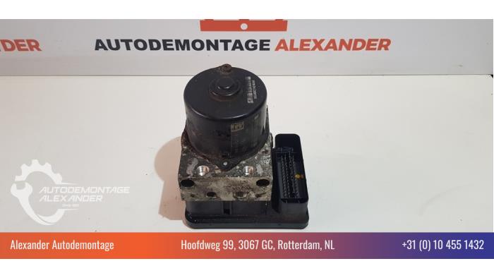 Gebruikte ABS Pomp Volkswagen Golf V (1K1) 2.0 SDI Prijs € 50,00 Margeregeling aangeboden door Alexander Autodemontage