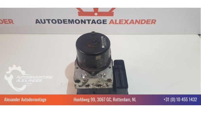Gebruikte ABS Pomp Volkswagen Golf V (1K1) 2.0 SDI Prijs € 50,00 Margeregeling aangeboden door Alexander Autodemontage