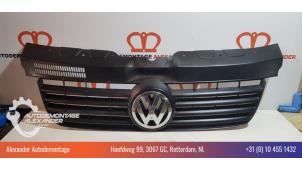 Gebruikte Grille Volkswagen Transporter T5 2.5 TDi 4Motion Prijs € 35,00 Margeregeling aangeboden door Alexander Autodemontage