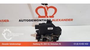 Gebruikte Portierslot Mechaniek 4Deurs links-achter Audi A2 (8Z0) 1.4 16V Prijs € 45,00 Margeregeling aangeboden door Alexander Autodemontage