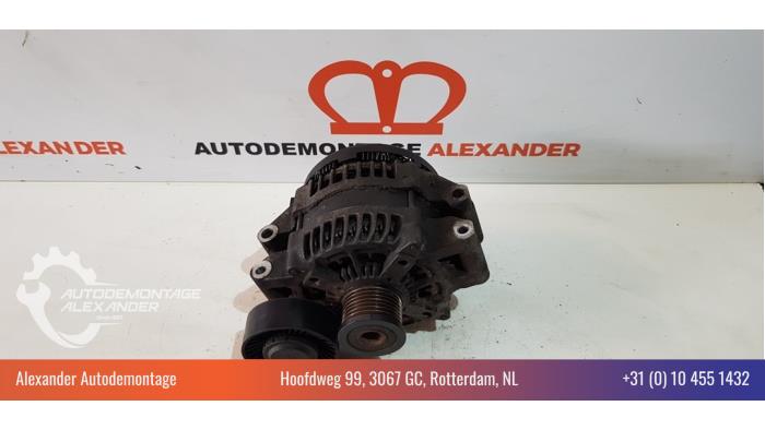Dynamo van een BMW 1 serie (E81) 118i 16V 2010