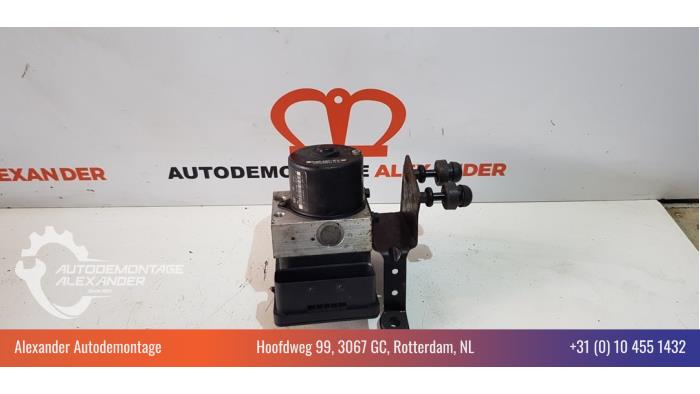 Gebruikte ABS Pomp Volkswagen Polo IV (9N1/2/3) 1.2 12V Prijs € 28,99 Margeregeling aangeboden door Alexander Autodemontage