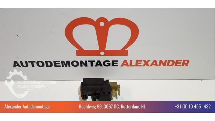 Overdrukklep Turbo van een Opel Astra J (PC6/PD6/PE6/PF6) 1.7 CDTi 16V 125 2011