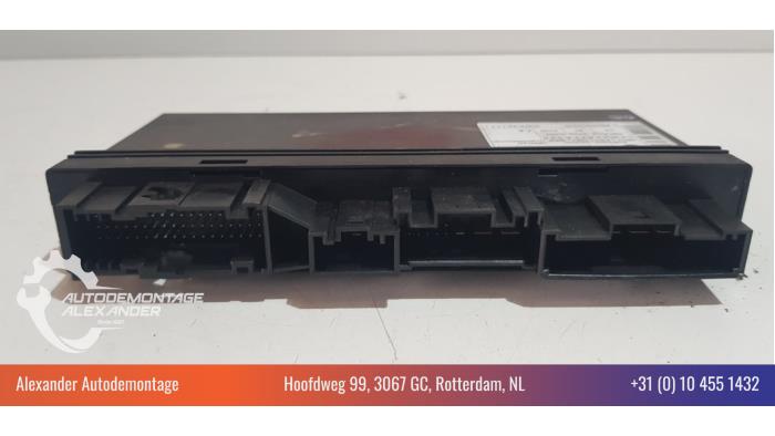 Computer Body Control van een BMW 5 serie (E60) 525d 24V 2006