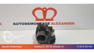 Gebruikte Gasklephuis Renault Trafic New (FL) 2.0 dCi 16V 115 Prijs € 70,00 Margeregeling aangeboden door Alexander Autodemontage