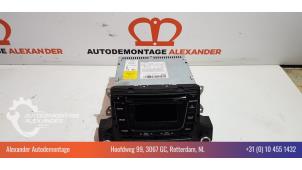 Gebruikte Radio CD Speler Hyundai i10 (F5) 1.0i 12V Prijs € 150,00 Margeregeling aangeboden door Alexander Autodemontage